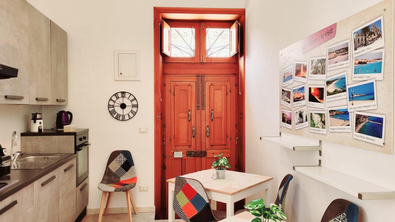 Zanzi 'S Charming Rooms 阿沃拉 外观 照片