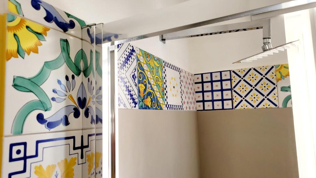 Zanzi 'S Charming Rooms 阿沃拉 外观 照片